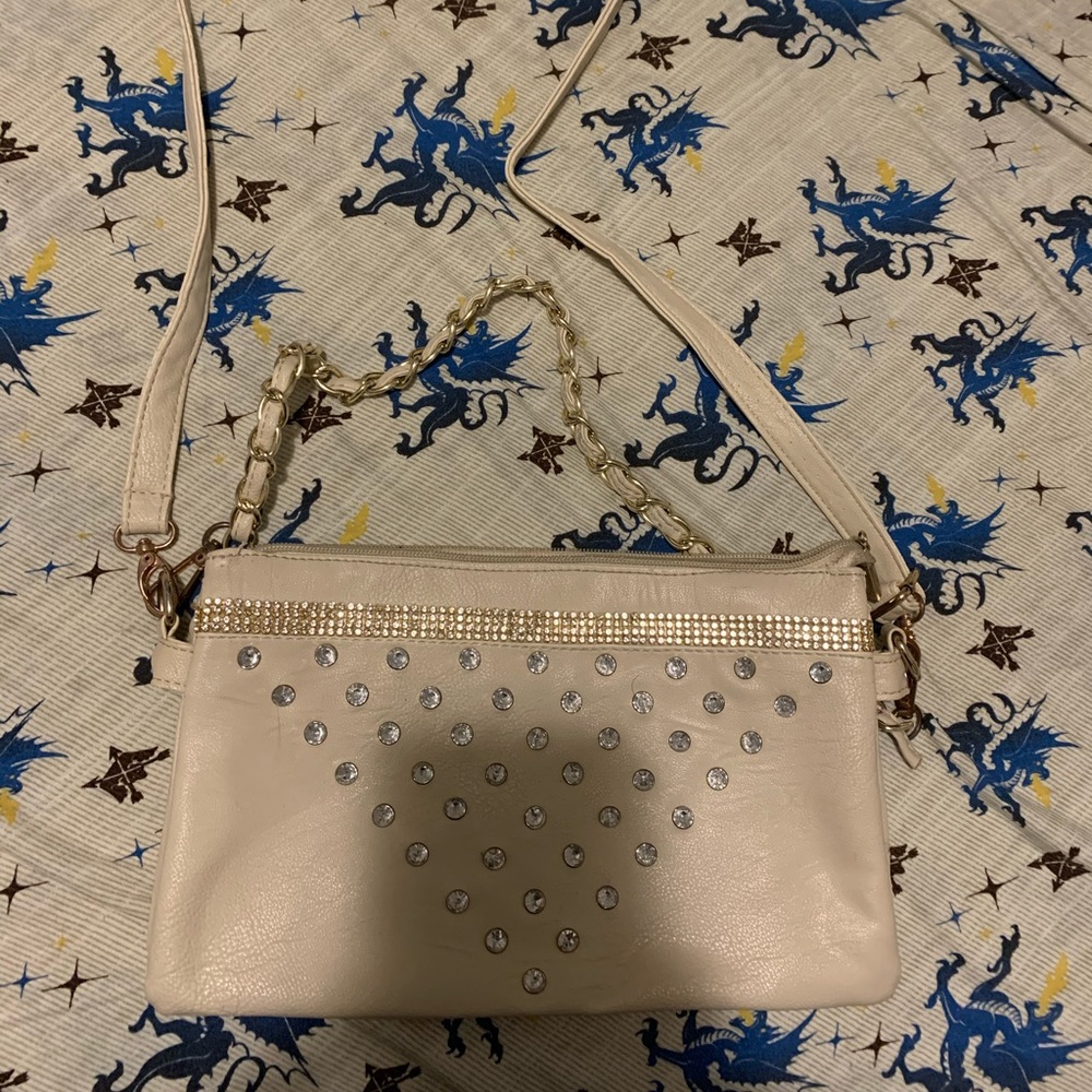 Cream handbag (purse)